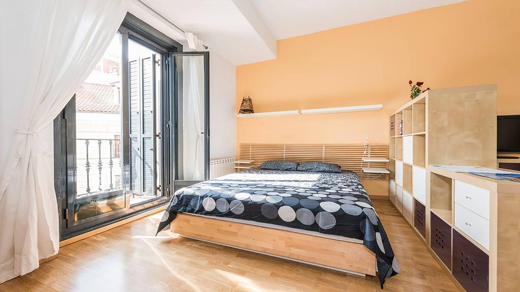 Concepcion Jeronima Apartment Madrid Exterior photo